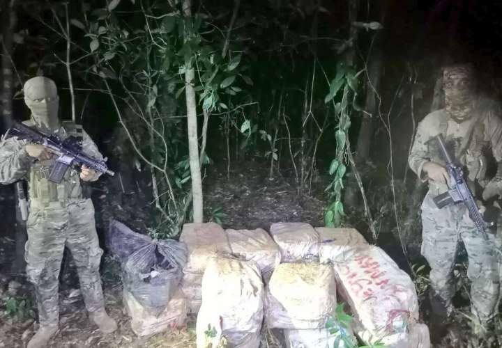 Descubren caleta repleta de droga en Costa Arriba de Colón