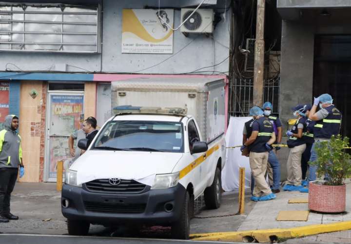 Hallan cadáver de mujer en avenida Cuba.  (Foto-Video: Alexander Santamaría)