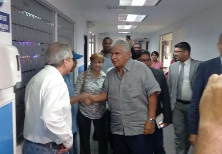 El presidente electo, José Raúl Mulino, realiza visita de cortesía al grupo Epasa, Next y radio KW Continente.