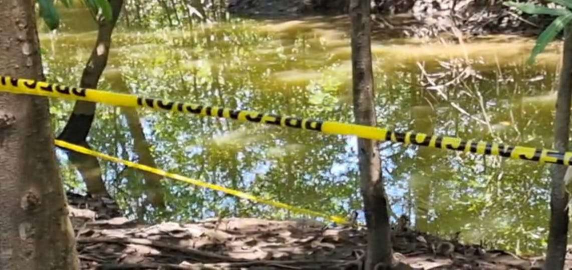 El cuerpo fue hallado en la desembocadura del río Chiriquí Nuevo, en el área de Calle Larga de Las Lomas, en David, provincia de Chiriquí. [Foto: Mayra Madrid)